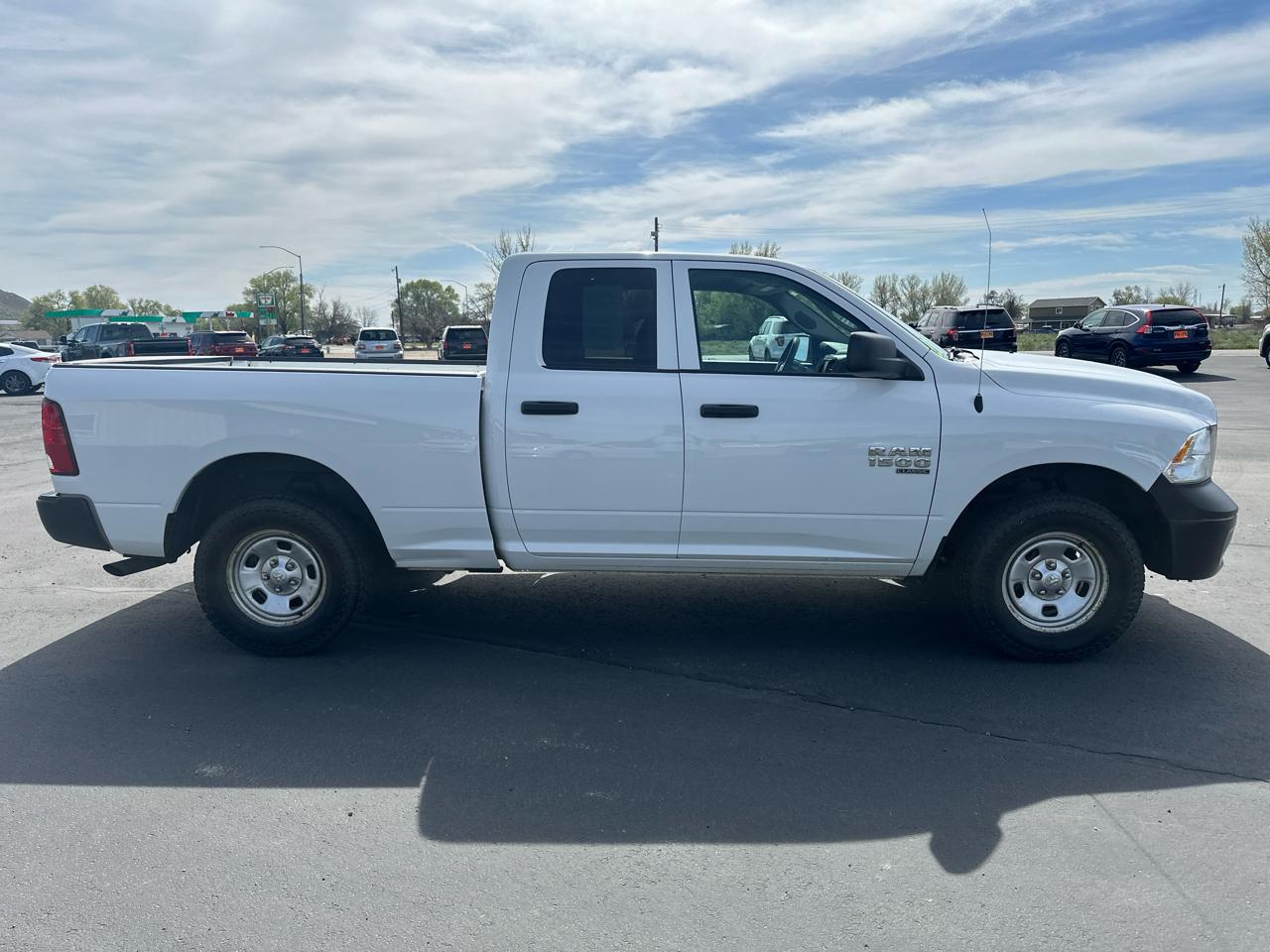 RAM 1500 Classic Tradesman 4x4 Quad Cab 6'4" Box 2021