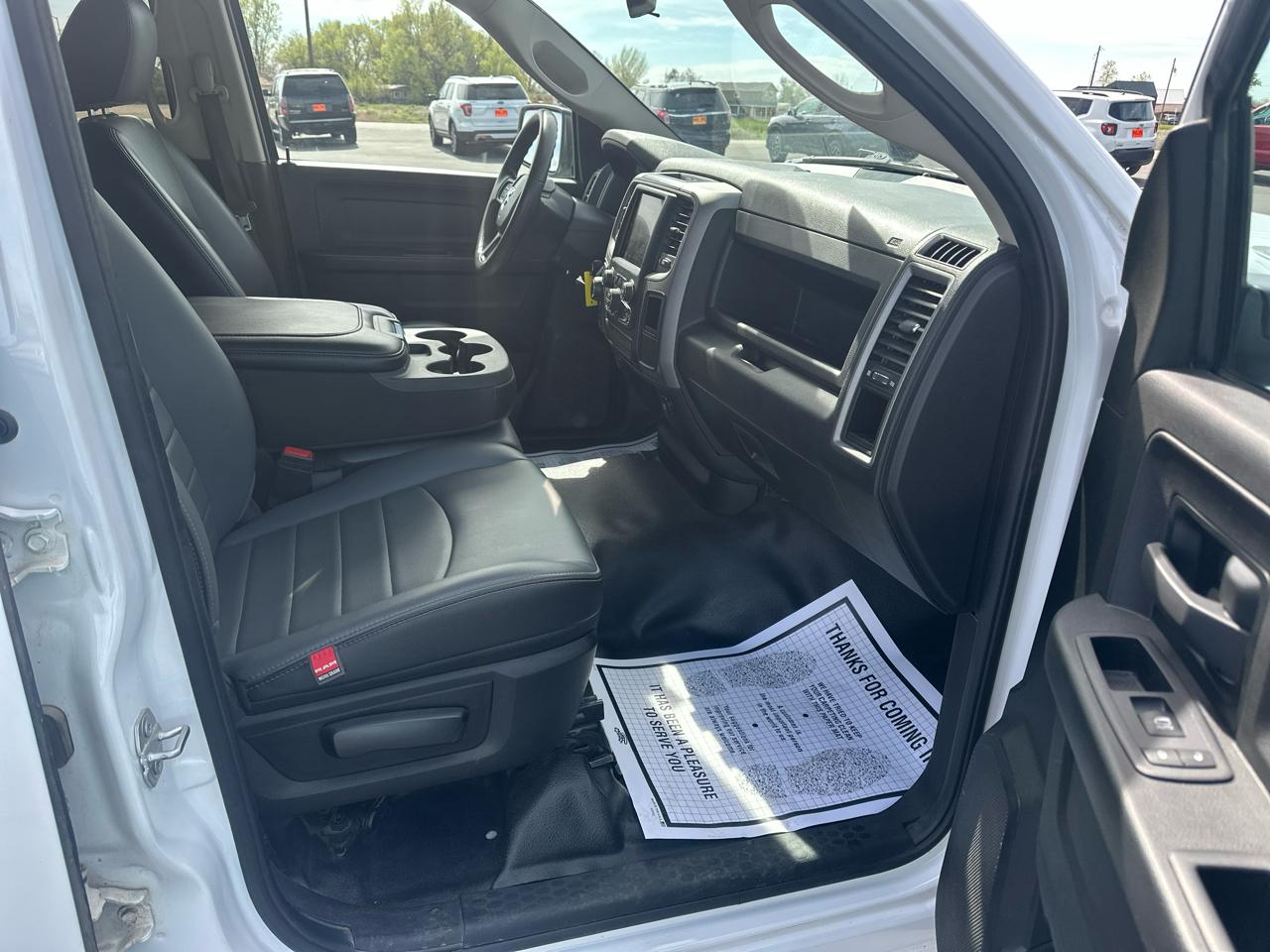 RAM 1500 Classic Tradesman 4x4 Quad Cab 6'4" Box 2021