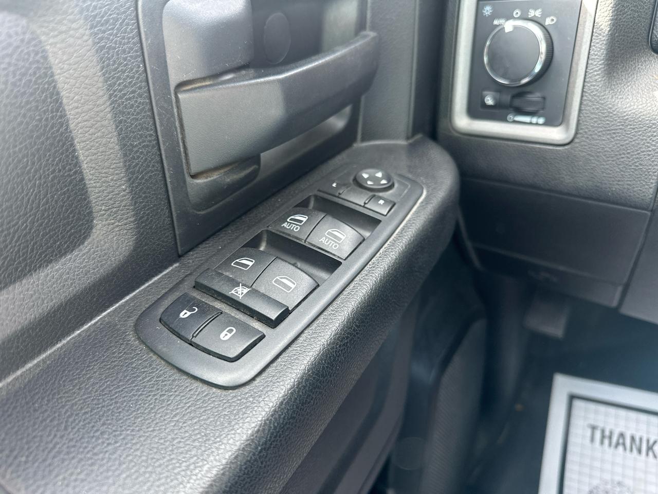 RAM 1500 Classic Tradesman 4x4 Quad Cab 6'4" Box 2021