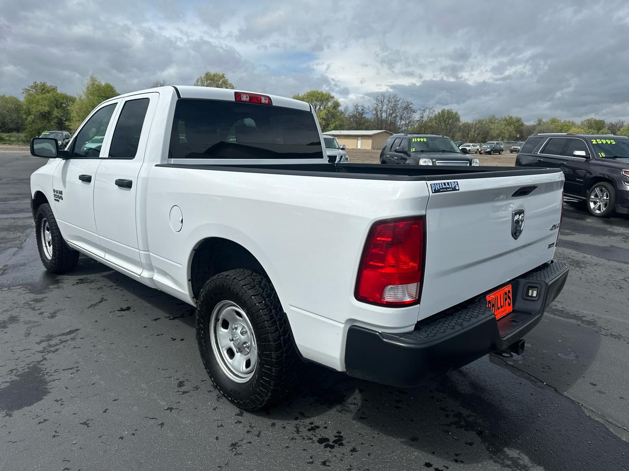 RAM 1500 Classic Tradesman 4x4 Quad Cab 6'4" Box 2019