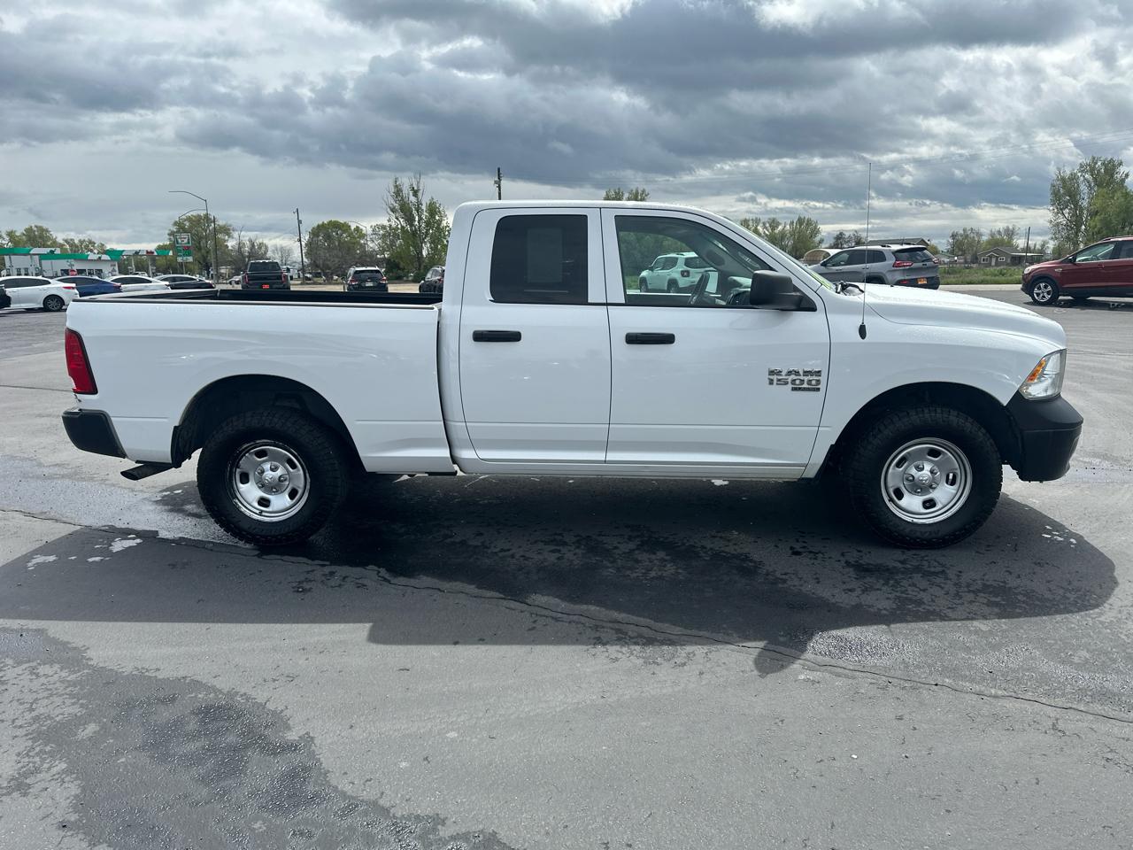 RAM 1500 Classic Tradesman 4x4 Quad Cab 6'4" Box 2019