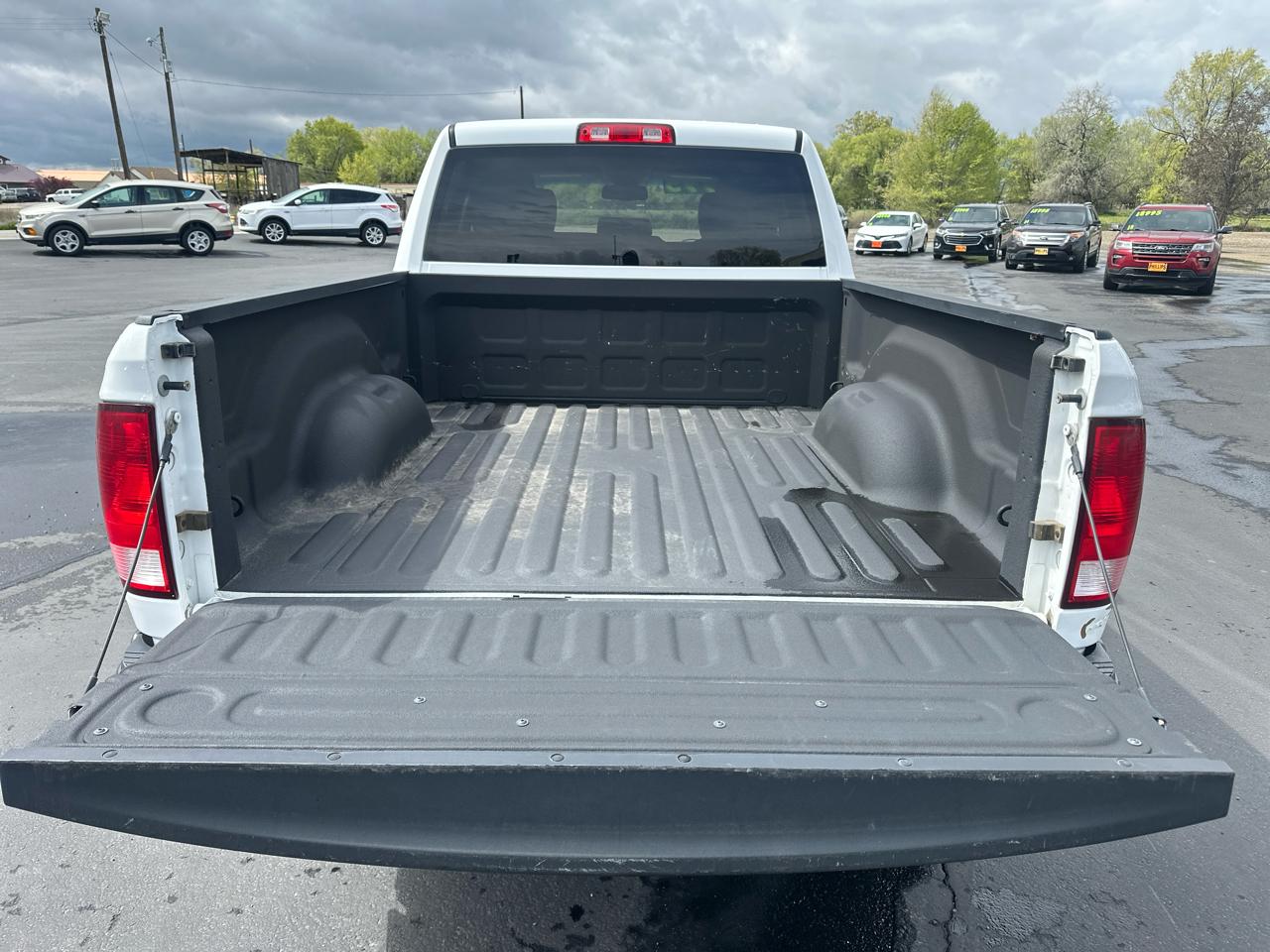 RAM 1500 Classic Tradesman 4x4 Quad Cab 6'4" Box 2019