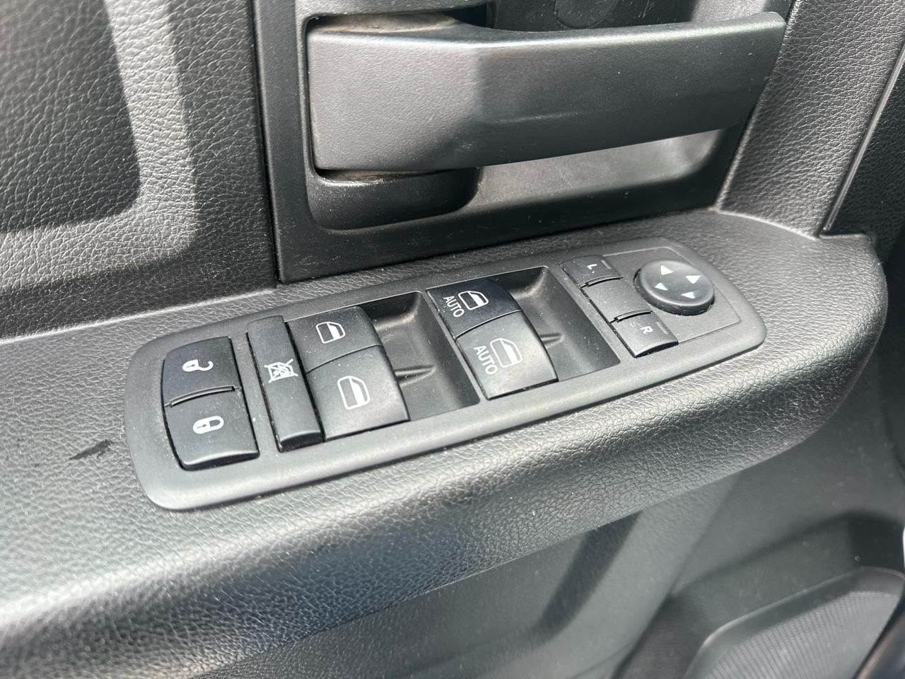 RAM 1500 Classic Tradesman 4x4 Quad Cab 6'4" Box 2019