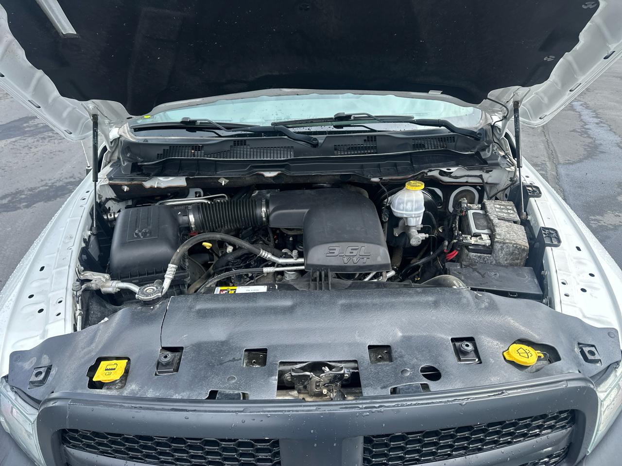 RAM 1500 Classic Tradesman 4x4 Quad Cab 6'4" Box 2019