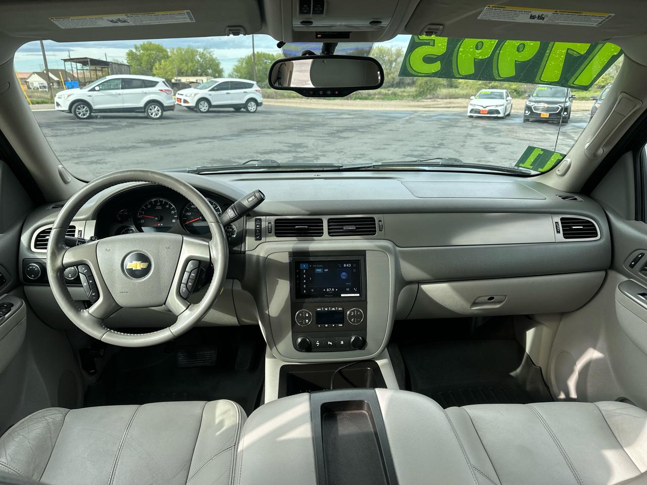 Chevrolet Avalanche 4WD Crew Cab LT 2011