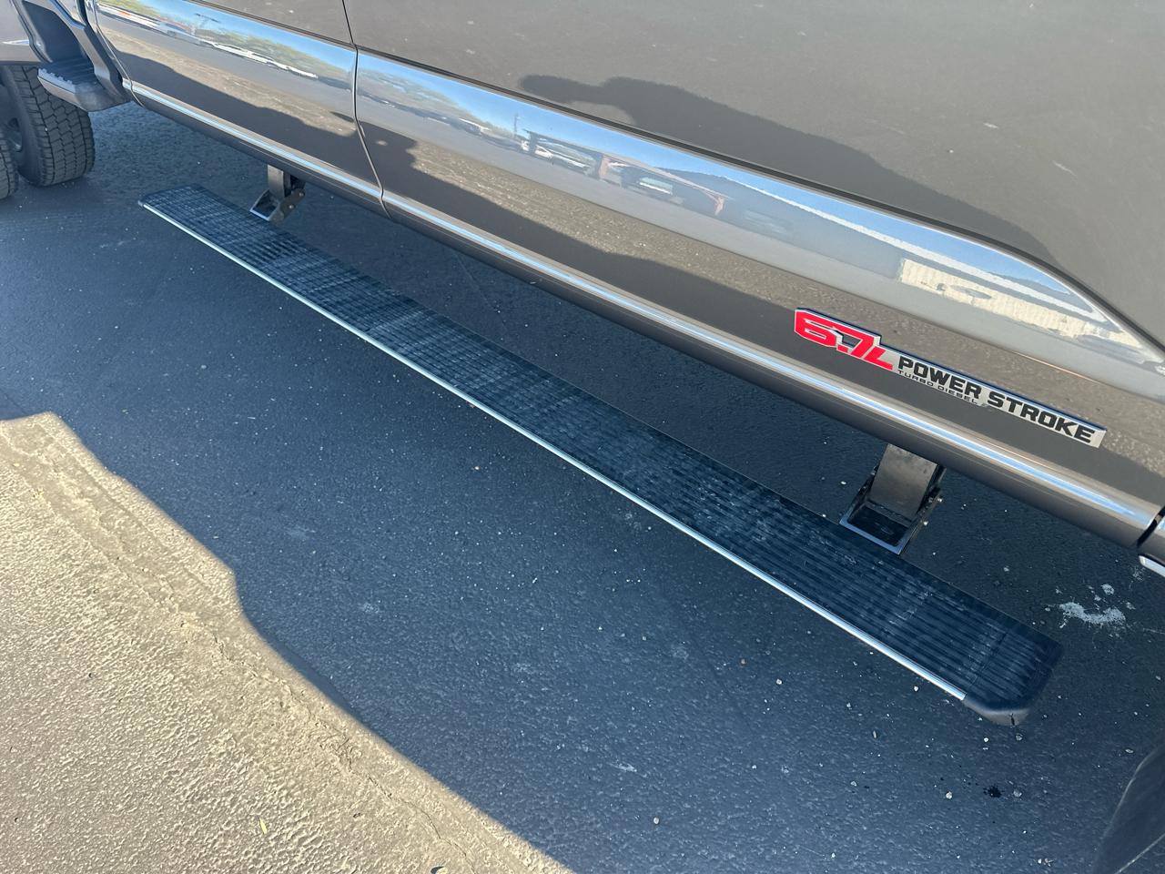 Ford Super Duty F-450 DRW Platinum 4WD Crew Cab 8' Box 2025