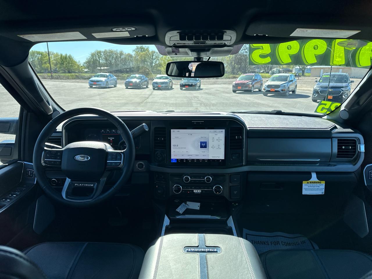 Ford Super Duty F-450 DRW Platinum 4WD Crew Cab 8' Box 2025