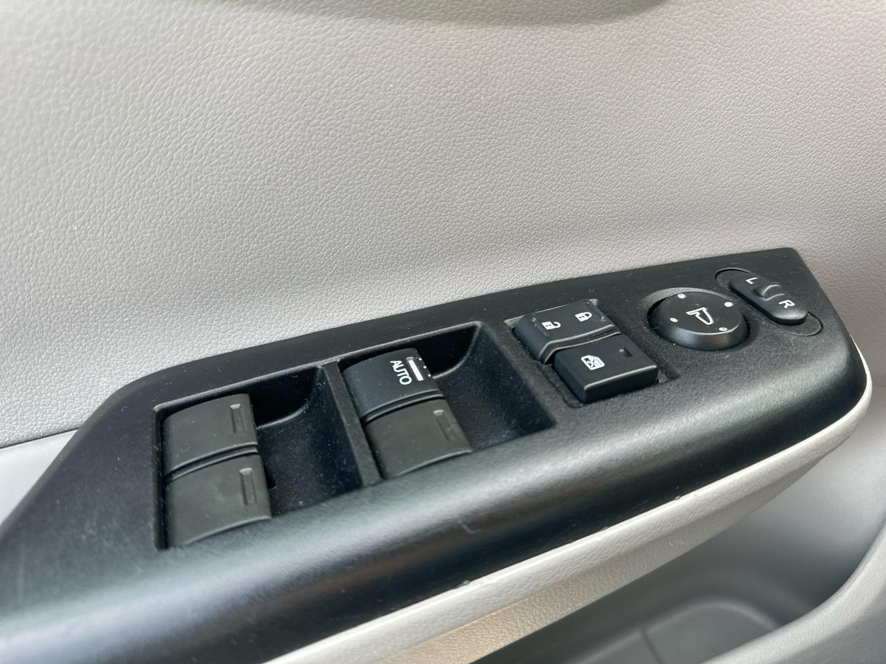 Honda Civic Sedan 4dr Man LX 2015