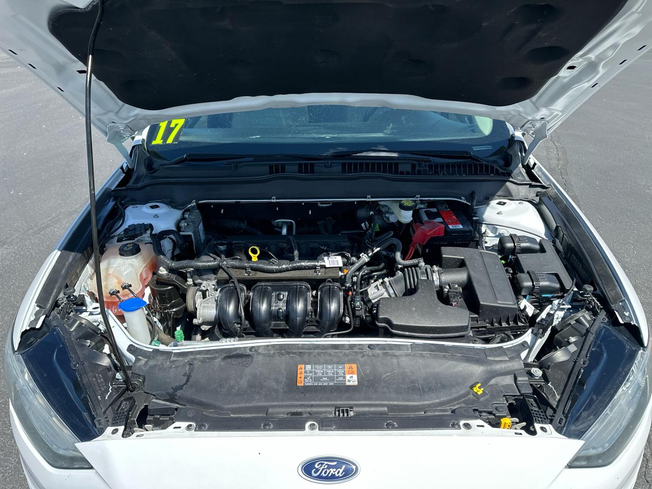 Ford Fusion S FWD 2017