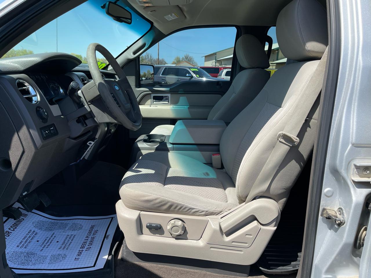 Ford F-150 4WD SuperCrew 145" XLT 2009