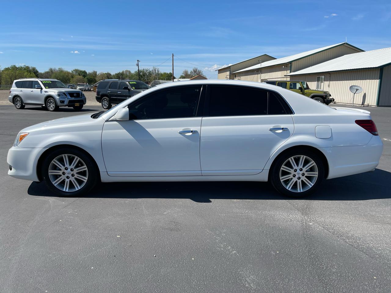 Toyota Avalon 4dr Sdn Limited (Natl) 2009