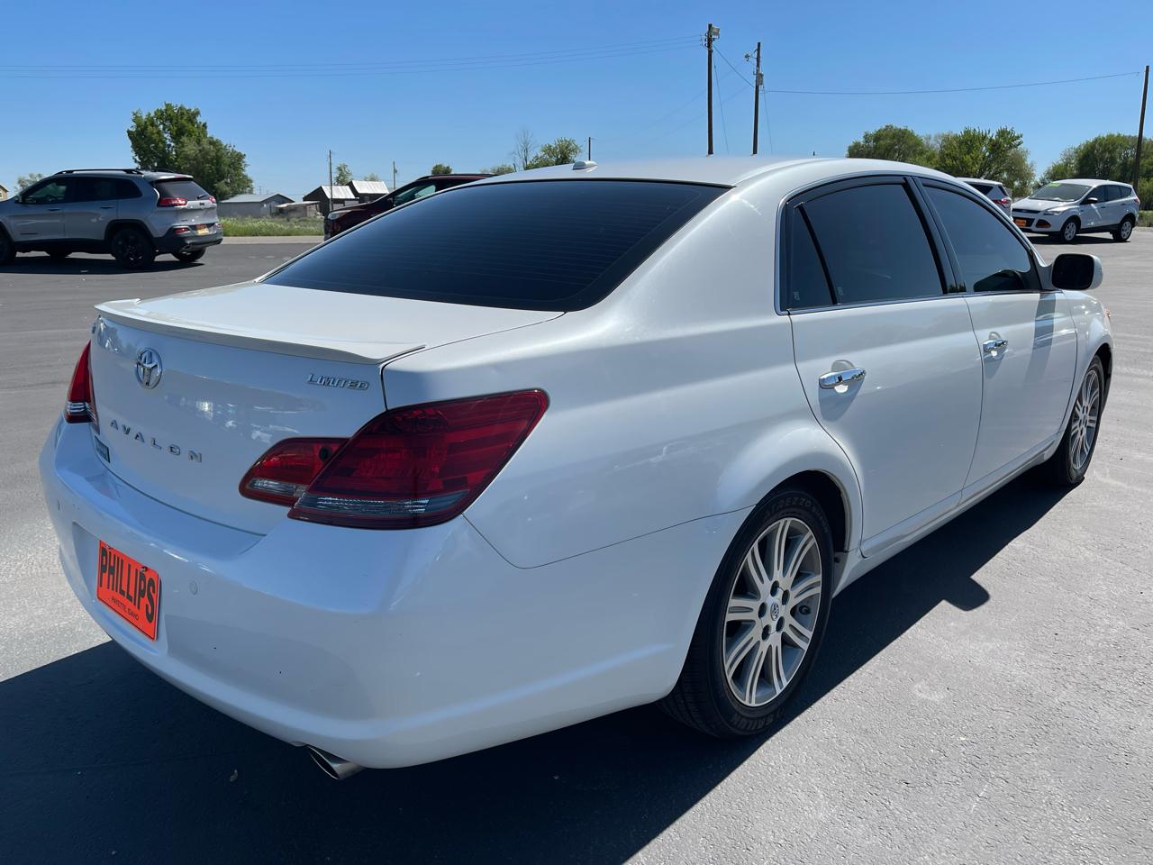 Toyota Avalon 4dr Sdn Limited (Natl) 2009