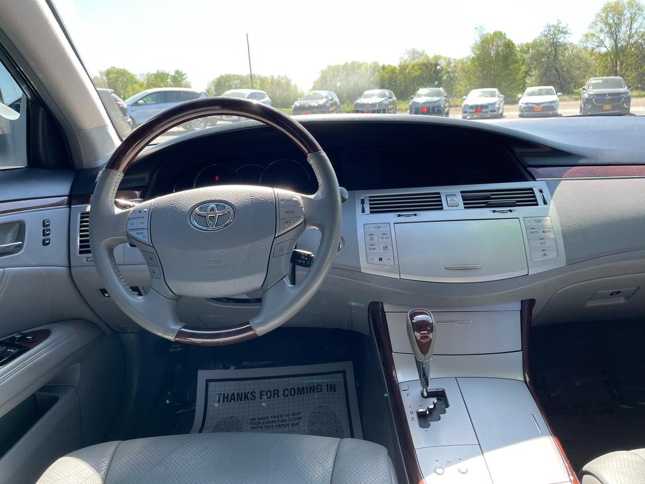 Toyota Avalon 4dr Sdn Limited (Natl) 2009
