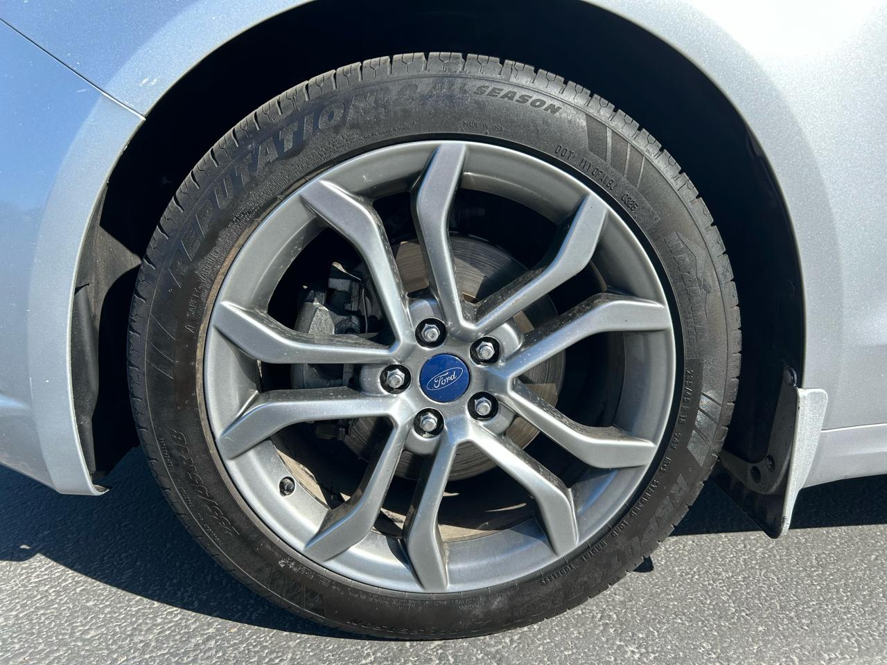 Ford Fusion SE FWD 2017