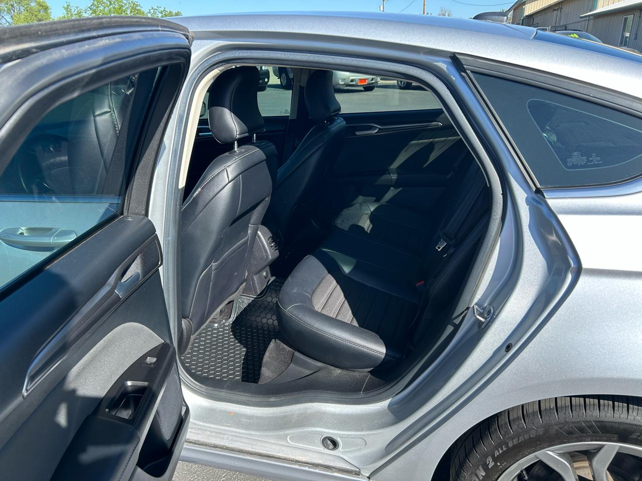 Ford Fusion SE FWD 2017