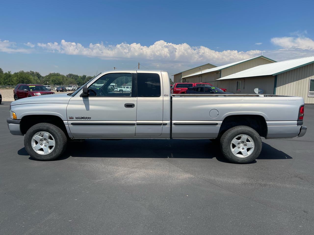 Dodge Ram 1500 4dr Quad Cab 139" WB 4WD 1999