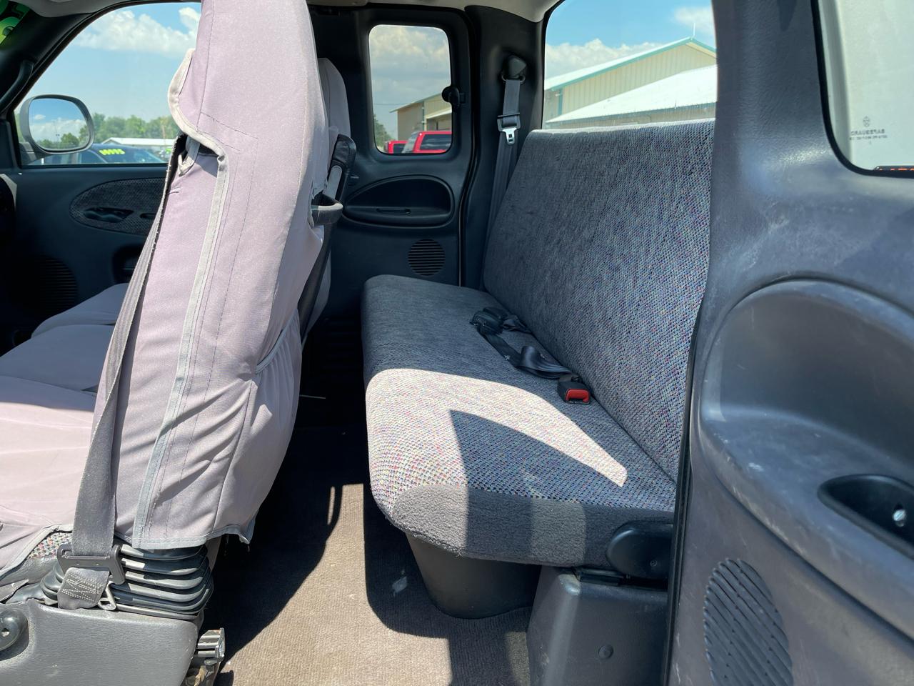 Dodge Ram 1500 4dr Quad Cab 139" WB 4WD 1999