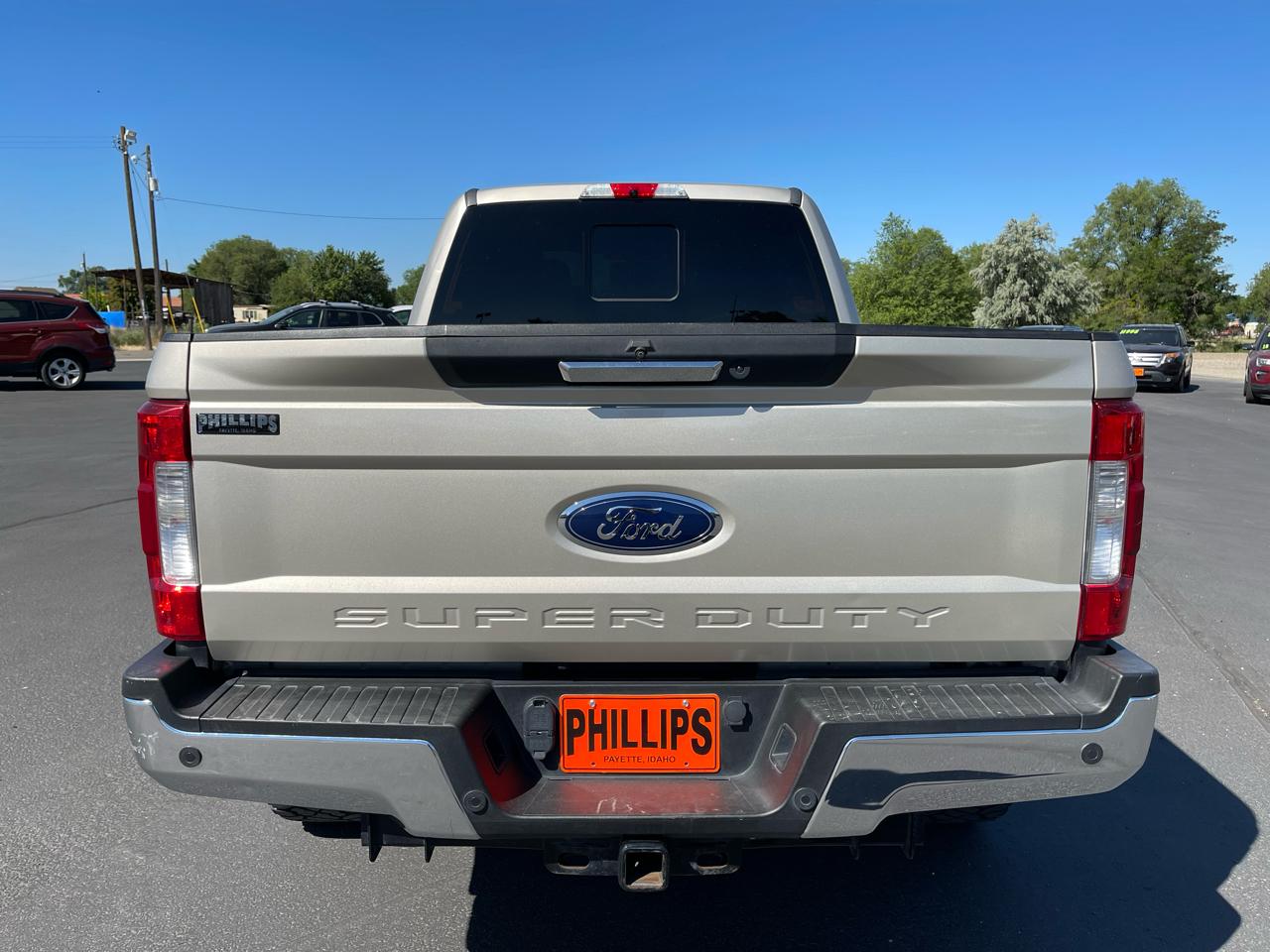 Ford Super Duty F-250 SRW Lariat 4WD Crew Cab 6.75' Box 2017