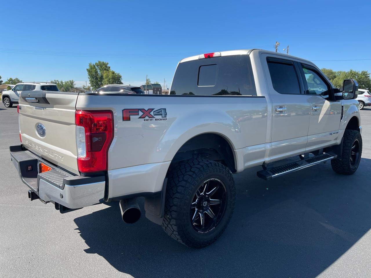 Ford Super Duty F-250 SRW Lariat 4WD Crew Cab 6.75' Box 2017