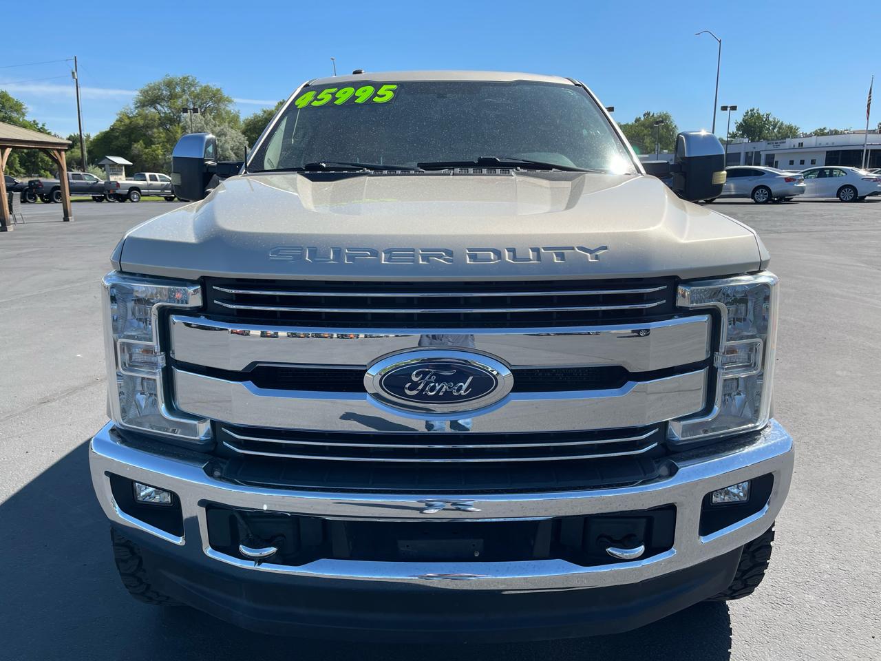 Ford Super Duty F-250 SRW Lariat 4WD Crew Cab 6.75' Box 2017