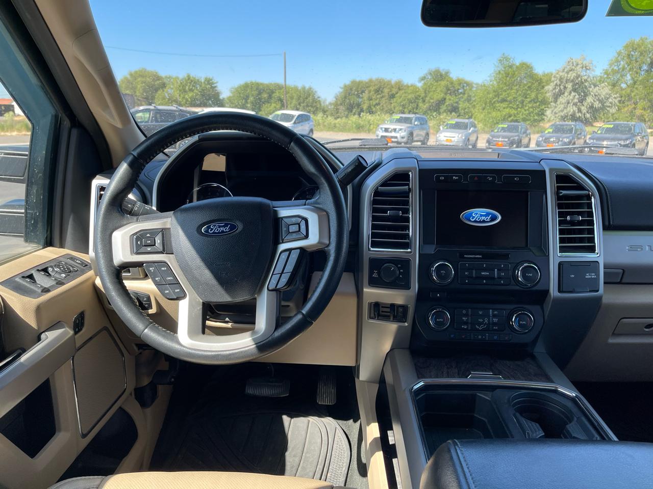 Ford Super Duty F-250 SRW Lariat 4WD Crew Cab 6.75' Box 2017