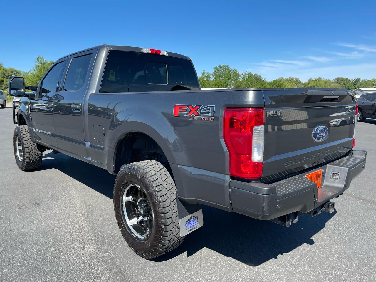 Ford Super Duty F-350 SRW Lariat 4WD Crew Cab 6.75' Box 2019