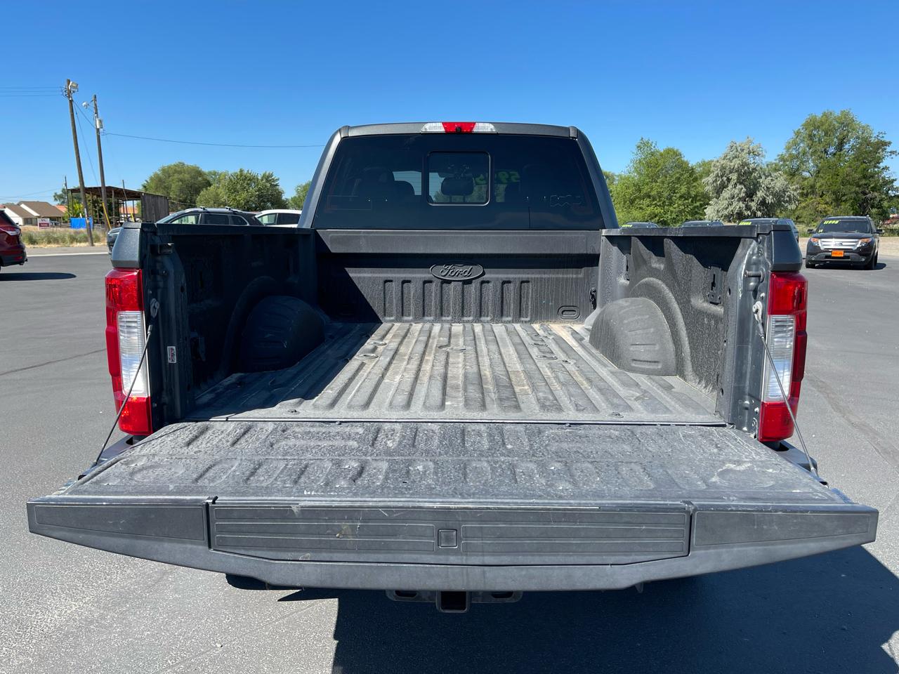 Ford Super Duty F-350 SRW Lariat 4WD Crew Cab 6.75' Box 2019