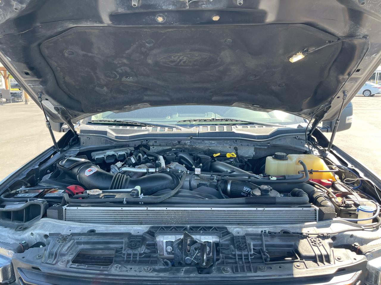 Ford Super Duty F-350 SRW Lariat 4WD Crew Cab 6.75' Box 2019