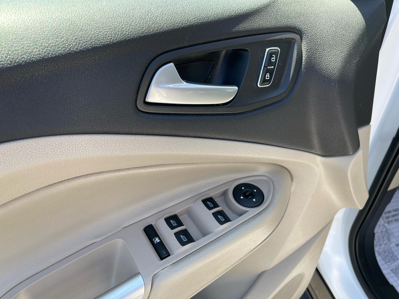 Ford Escape 4WD 4dr SE 2014
