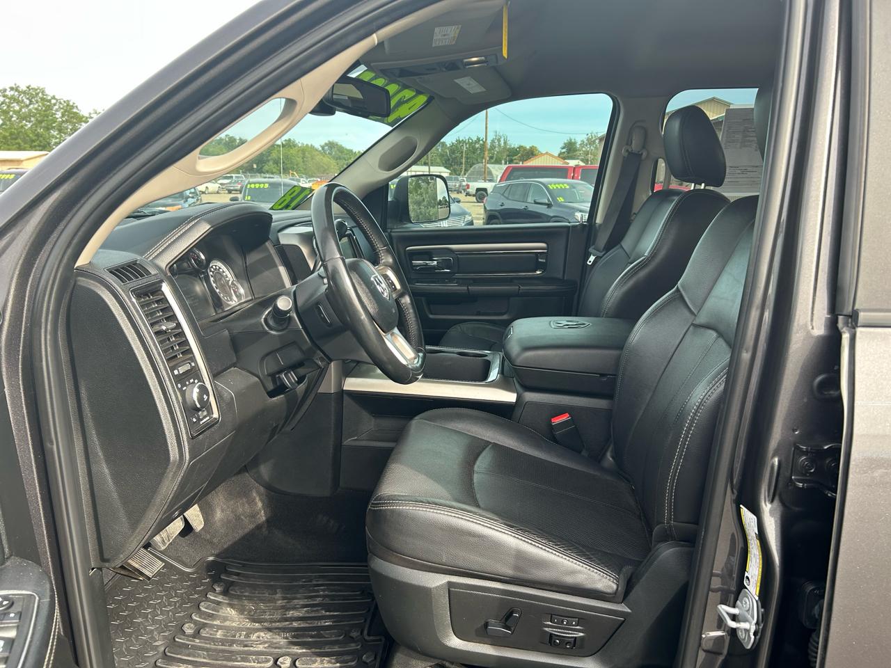 RAM 2500 Laramie 4x4 Crew Cab 6'4" Box 2018