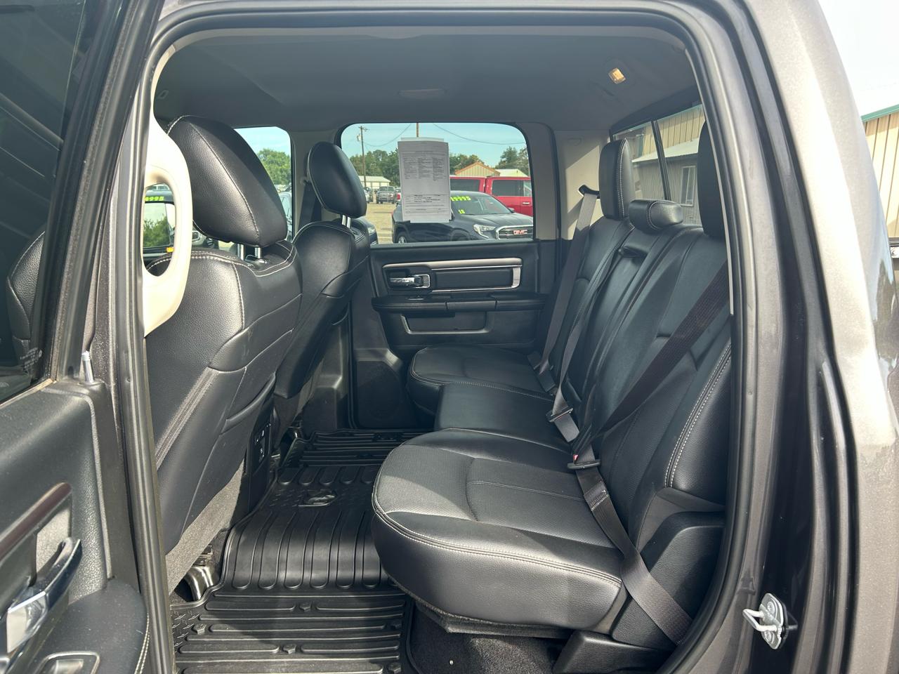 RAM 2500 Laramie 4x4 Crew Cab 6'4" Box 2018