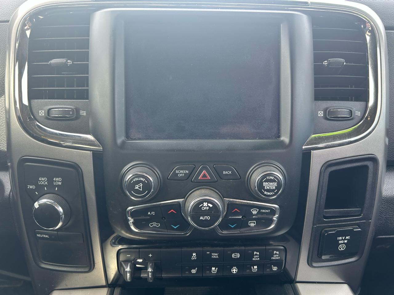 RAM 2500 Laramie 4x4 Crew Cab 6'4" Box 2018