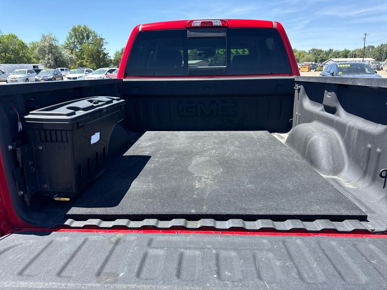 GMC Sierra 1500 4WD Crew Cab 143.5" SLT 2018