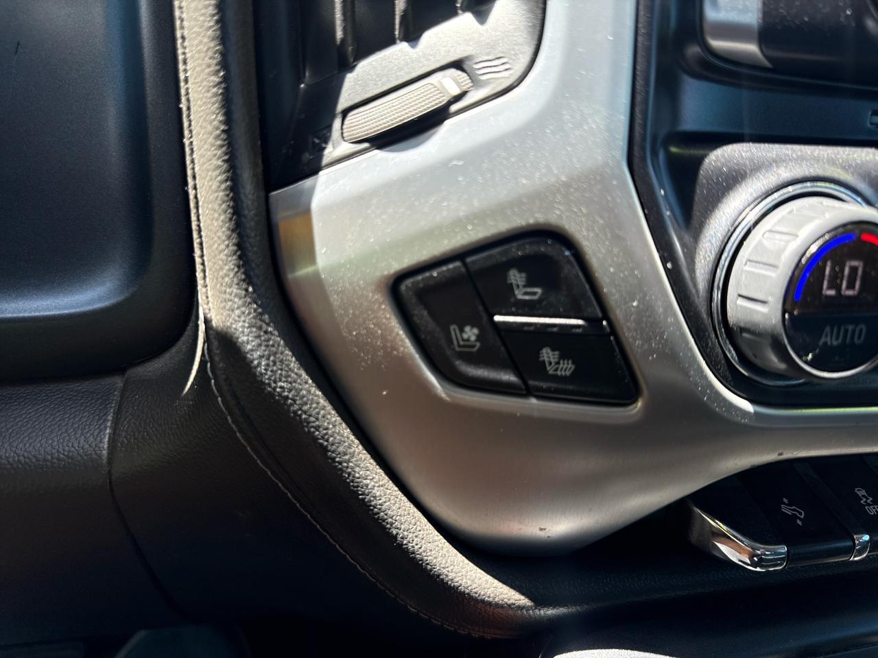 GMC Sierra 1500 4WD Crew Cab 143.5" SLT 2018