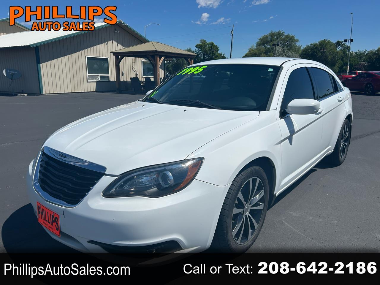 2014 Chrysler 200 4dr Sdn Touring