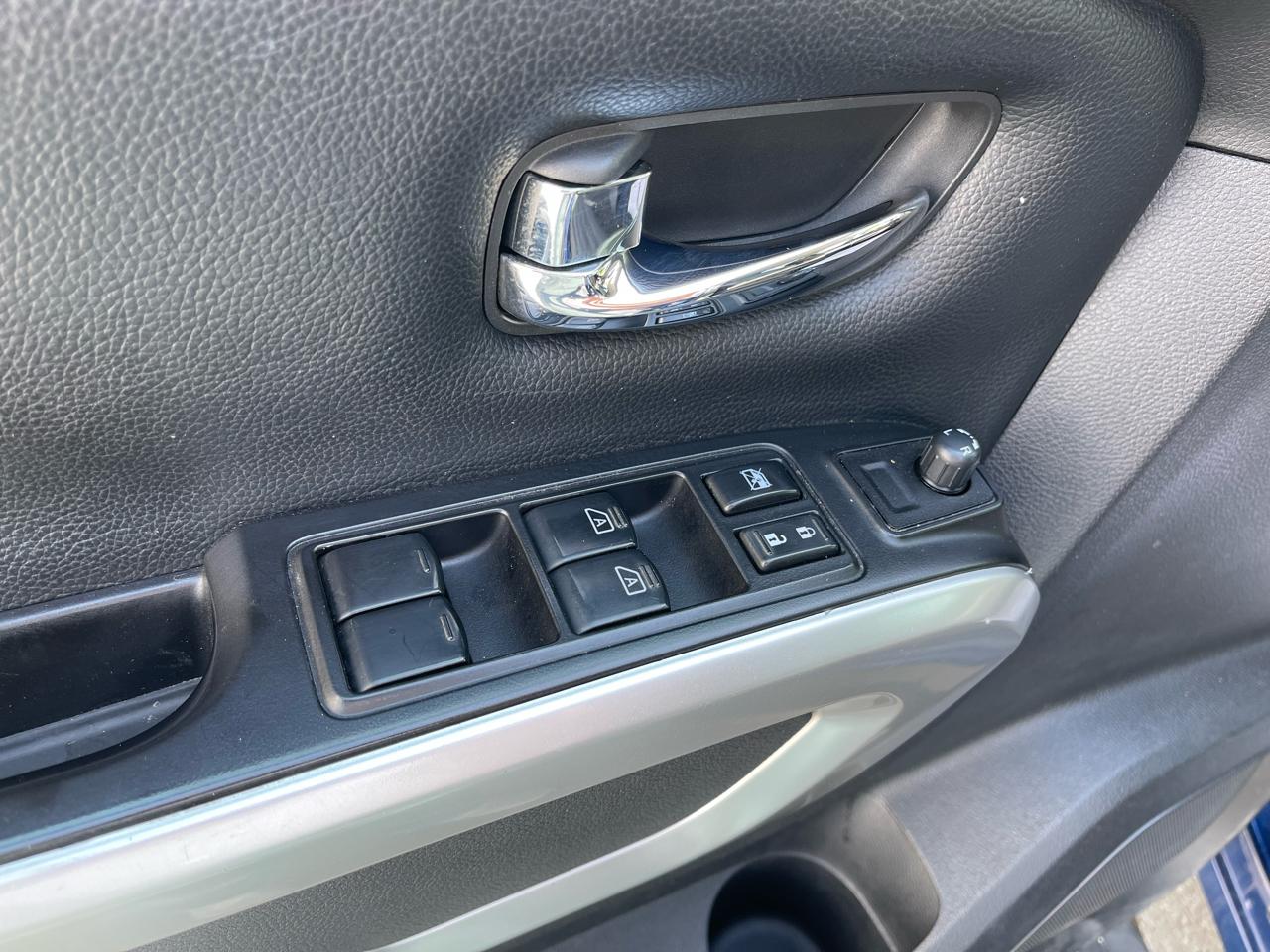 Nissan Titan 4x4 Crew Cab SV 2019