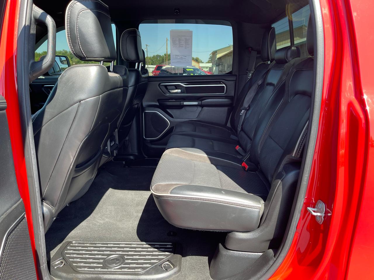 RAM 1500 Laramie 4x4 Crew Cab 5'7" Box 2019