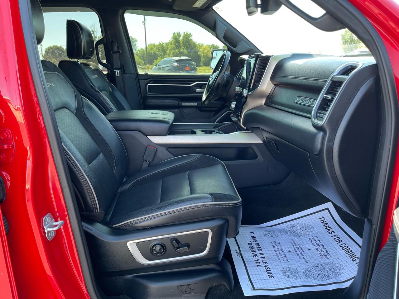 RAM 1500 Laramie 4x4 Crew Cab 5'7" Box 2019
