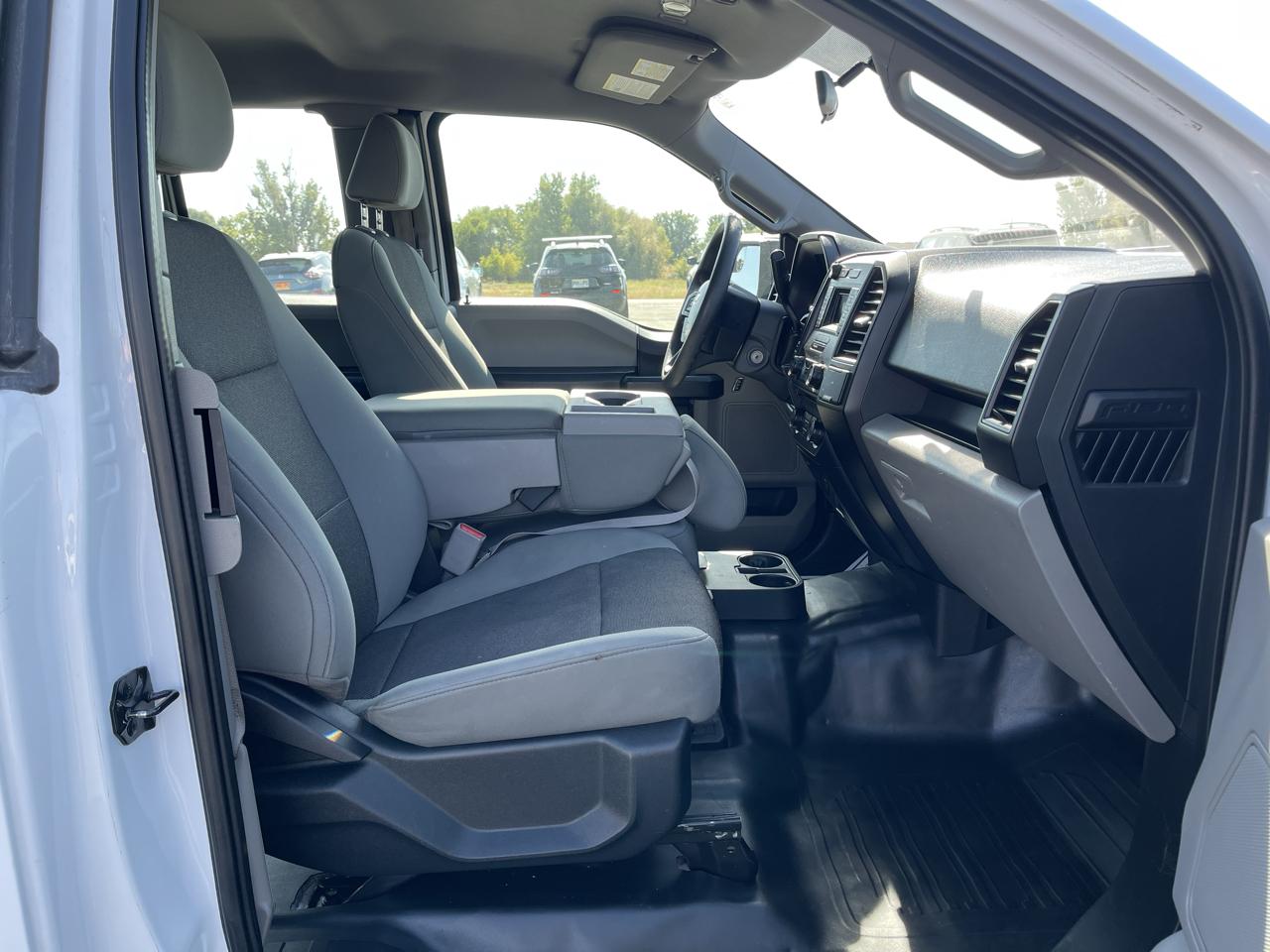 Ford F-150 XLT 2WD SuperCab 6.5' Box 2017