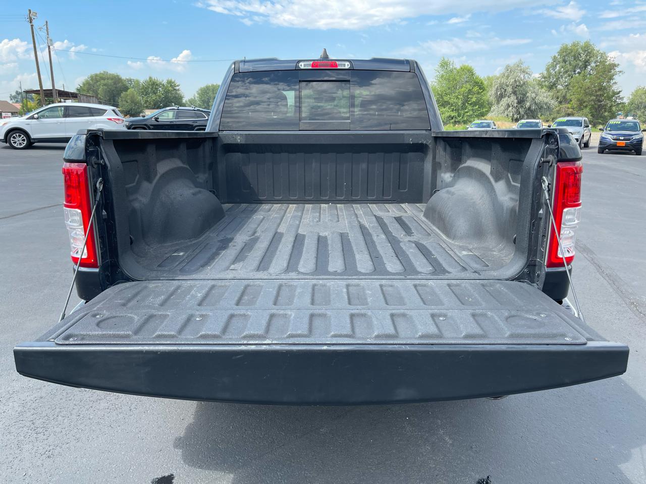 RAM 1500 Big Horn/Lone Star 4x4 Quad Cab 6'4" Box 2019