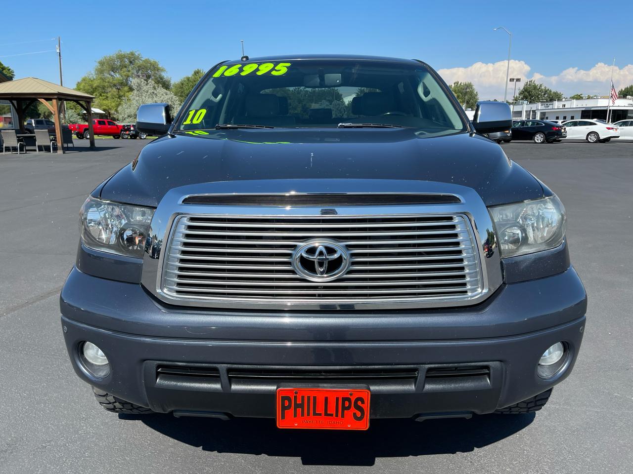 Toyota Tundra 4WD Truck CrewMax 5.7L V8 6-Spd AT LTD (Natl) 2010