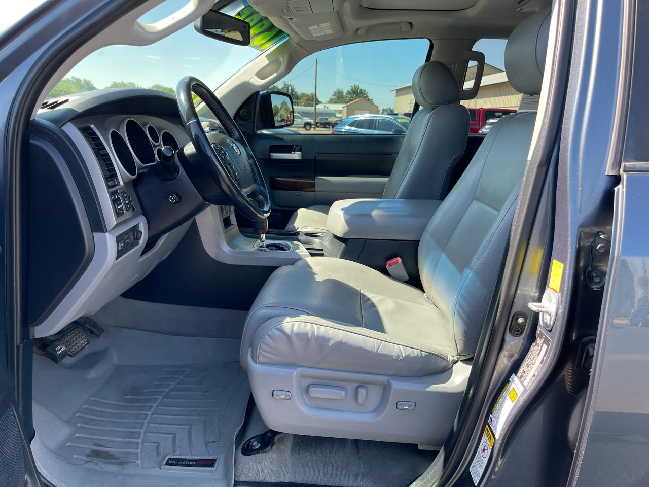Toyota Tundra 4WD Truck CrewMax 5.7L V8 6-Spd AT LTD (Natl) 2010