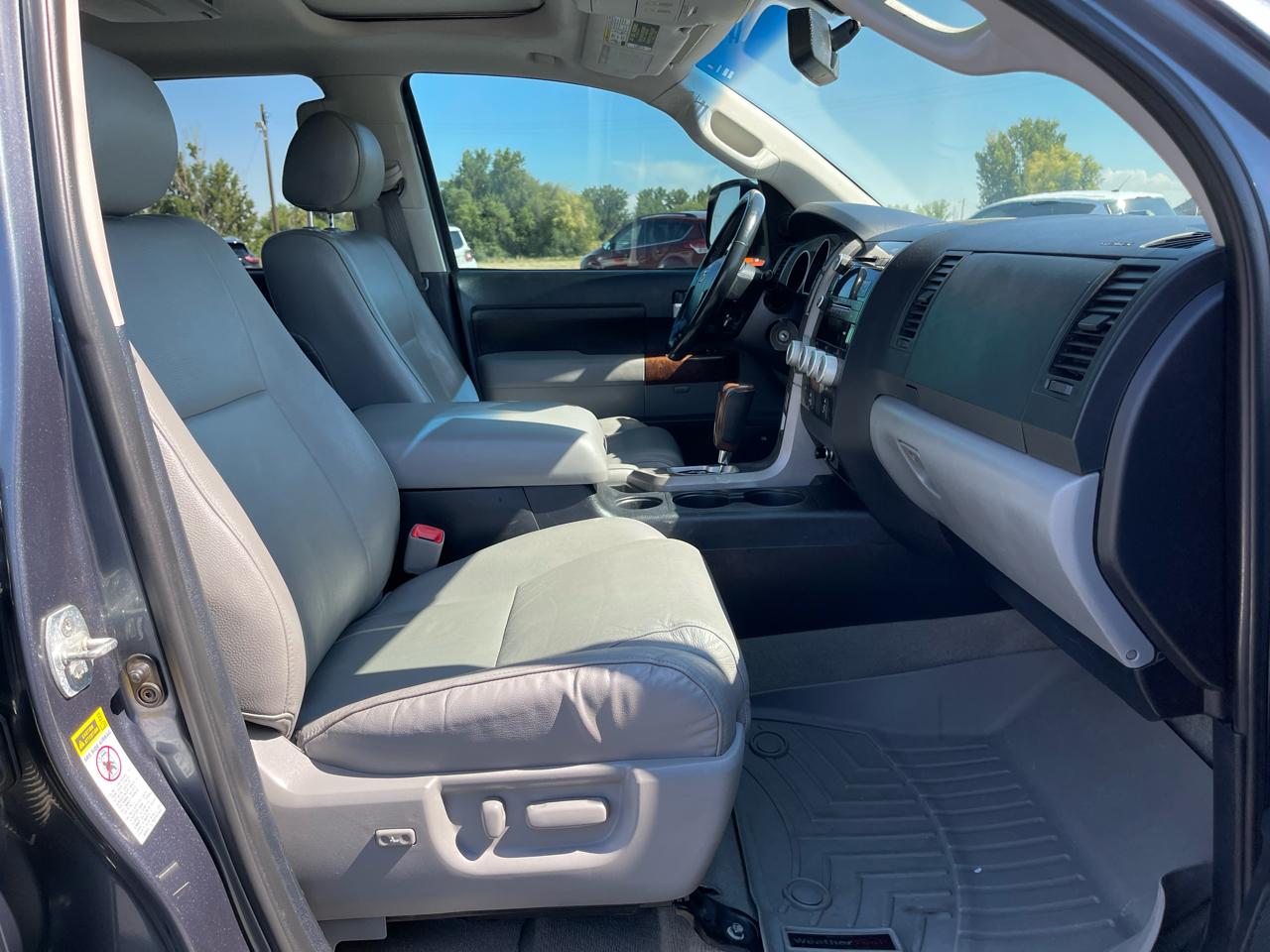 Toyota Tundra 4WD Truck CrewMax 5.7L V8 6-Spd AT LTD (Natl) 2010