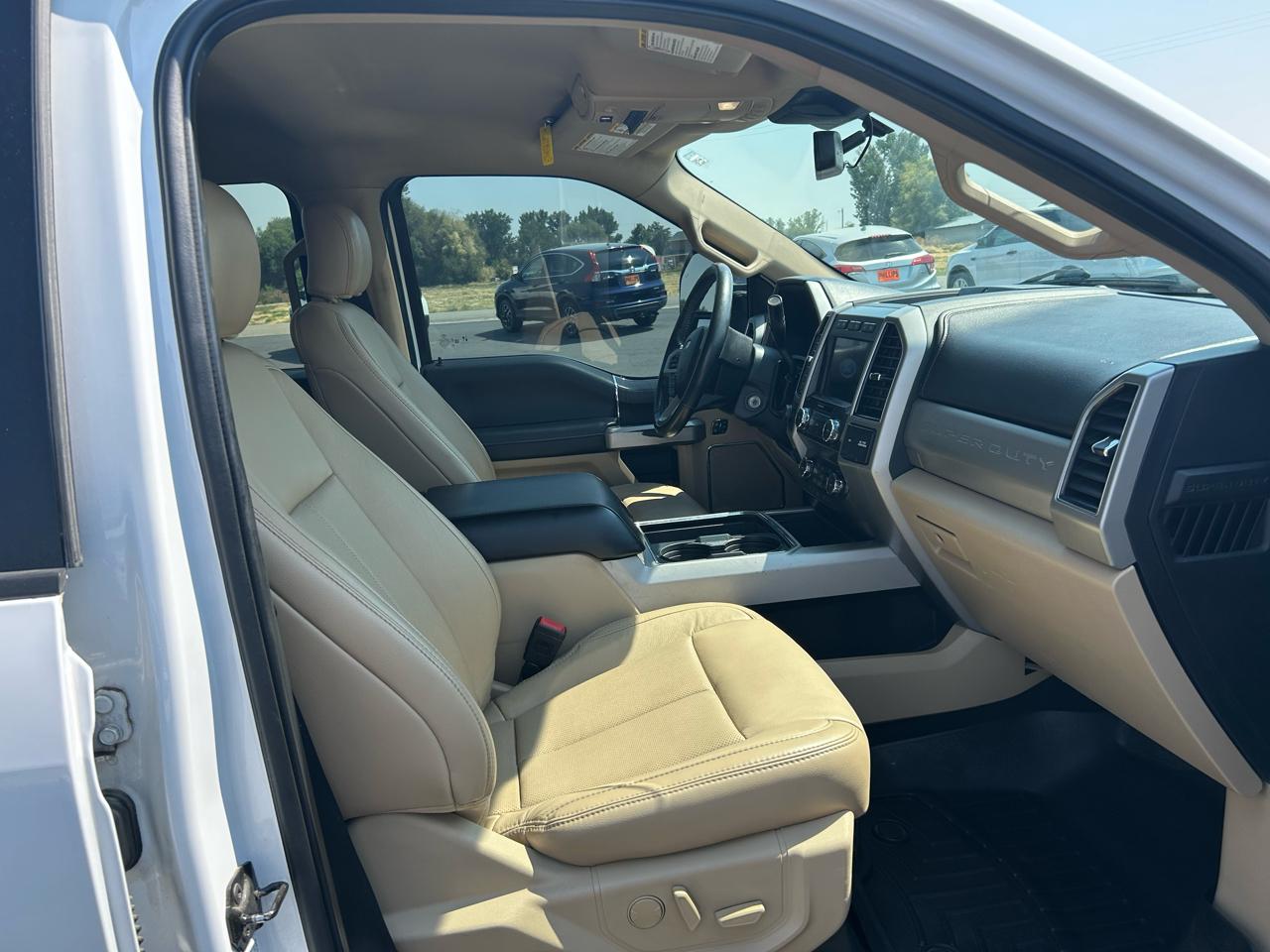 Ford Super Duty F-350 SRW Lariat 4WD Crew Cab 8' Box 2020