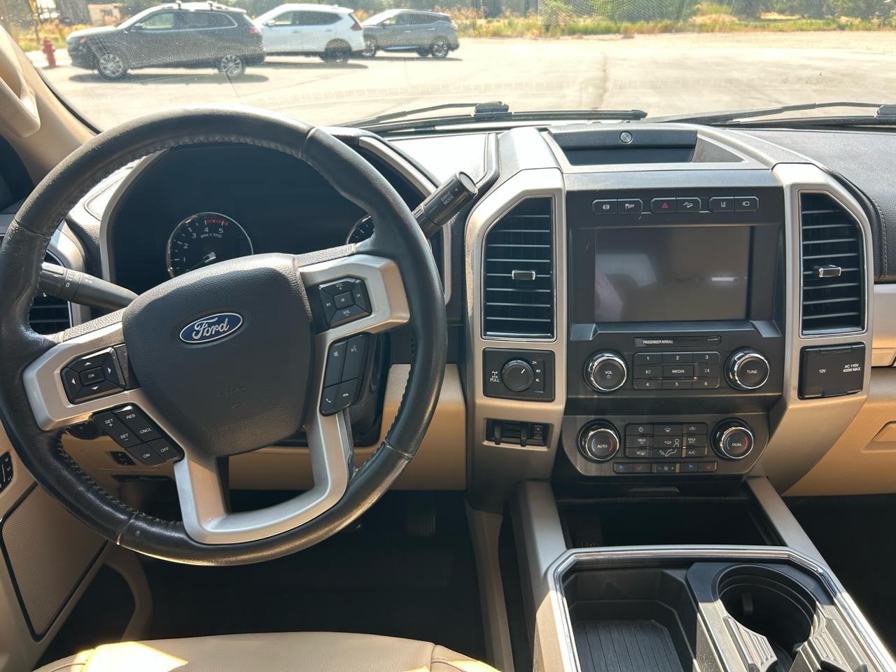Ford Super Duty F-350 SRW Lariat 4WD Crew Cab 8' Box 2020