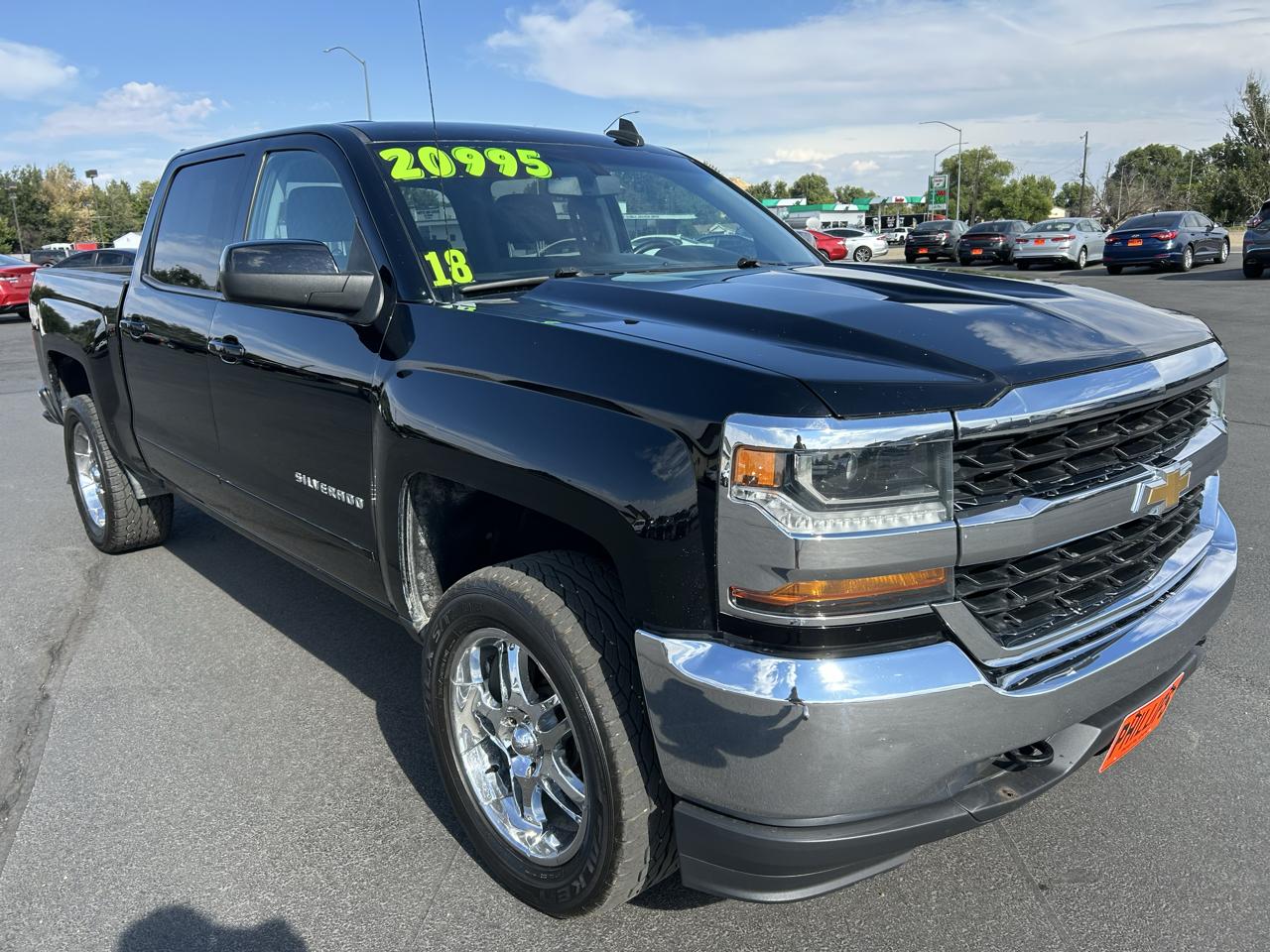 Chevrolet Silverado 1500 4WD Crew Cab 143.5" LT w/1LT 2018