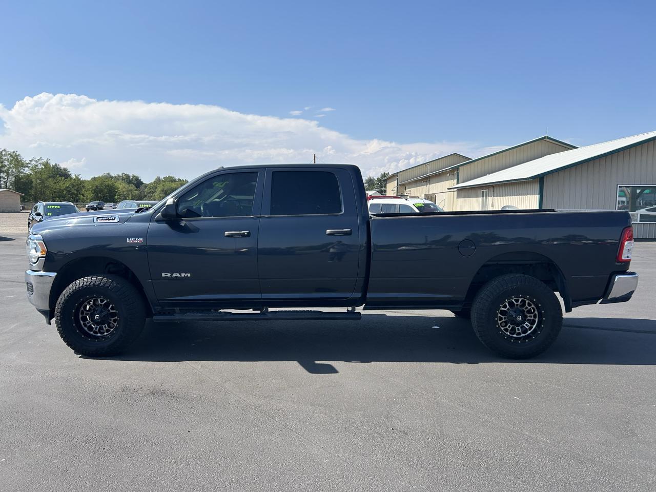 RAM 3500 Tradesman 4x4 Crew Cab 8' Box 2019