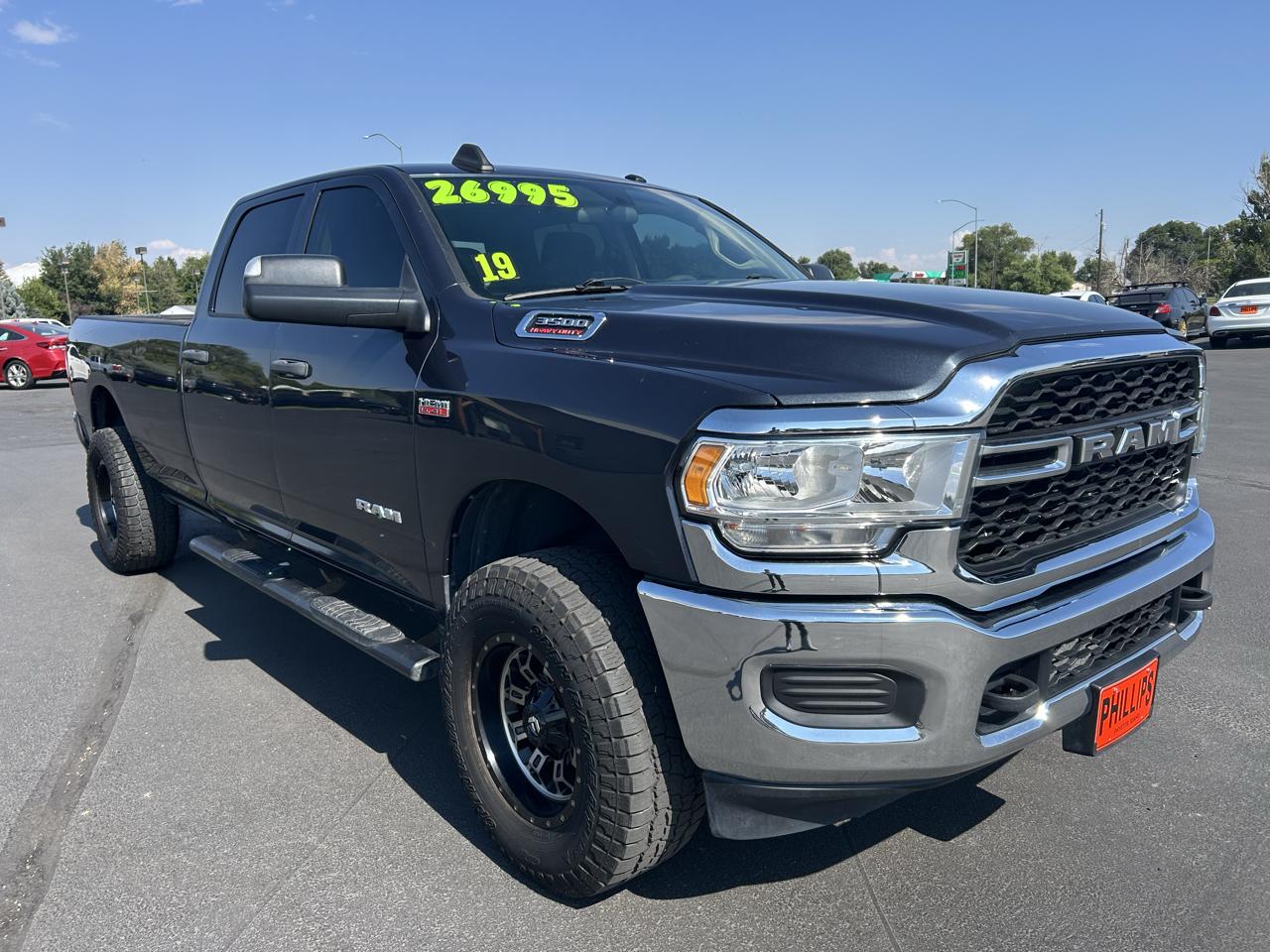 RAM 3500 Tradesman 4x4 Crew Cab 8' Box 2019