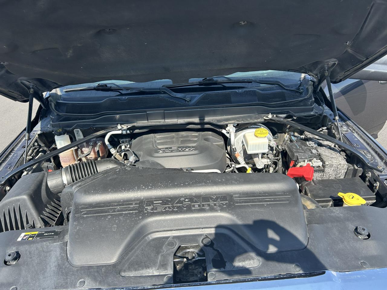 RAM 3500 Tradesman 4x4 Crew Cab 8' Box 2019