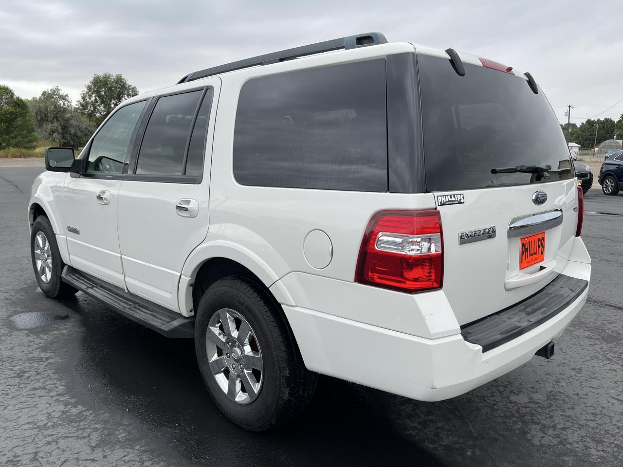 Ford Expedition 4WD 4dr XLT 2008